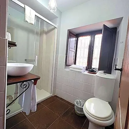 La De Ojebar Rustica Pensionat 3*