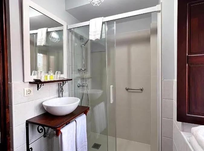 La De Ojebar Rustica Gæstehus 3*